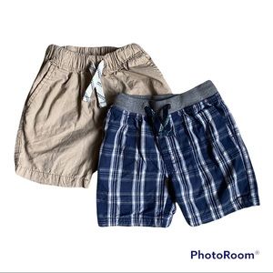 Carter’s 2T khaki & Plaid shorts set